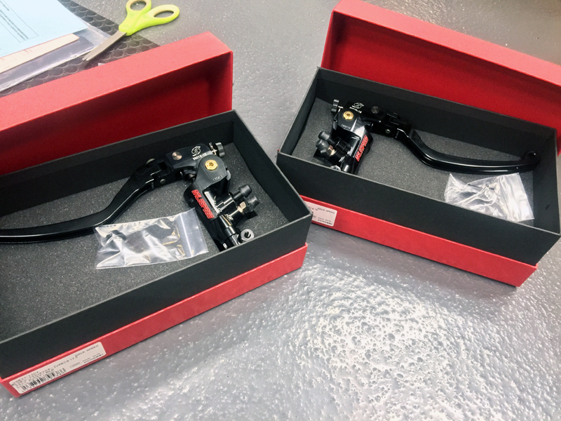 ZX-14Rカスタムレポート: ナップス 千葉北インター店ブログ