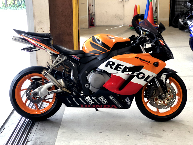 CBR1000RRにマルケジーニM7RS Genesiを組み込む: ナップス 千葉